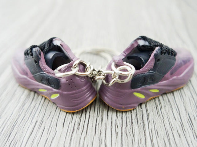 Mini Sneaker Keychains YZY 700 - MAUVE with black laces