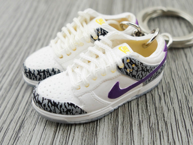 Mini sneaker keychain 3D Dunk Lo - Elephant print/ Purple