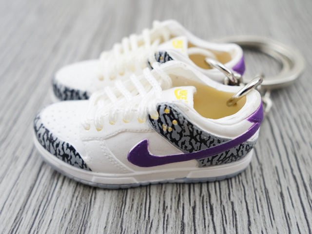 Mini sneaker keychain 3D Dunk Lo - Elephant print/ Purple