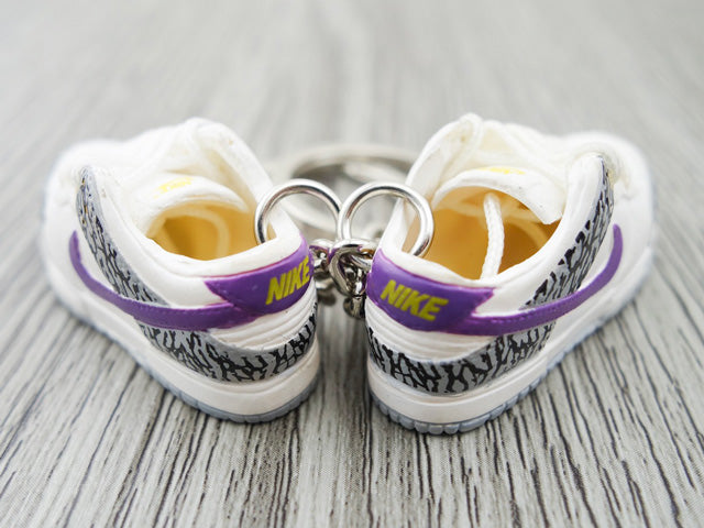 Mini sneaker keychain 3D Dunk Lo - Elephant print/ Purple
