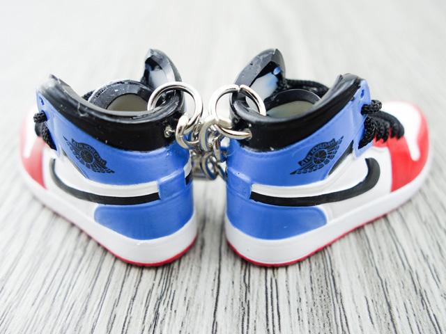 Mini sneaker keychain 3D Air Jordan 1 - Fearless