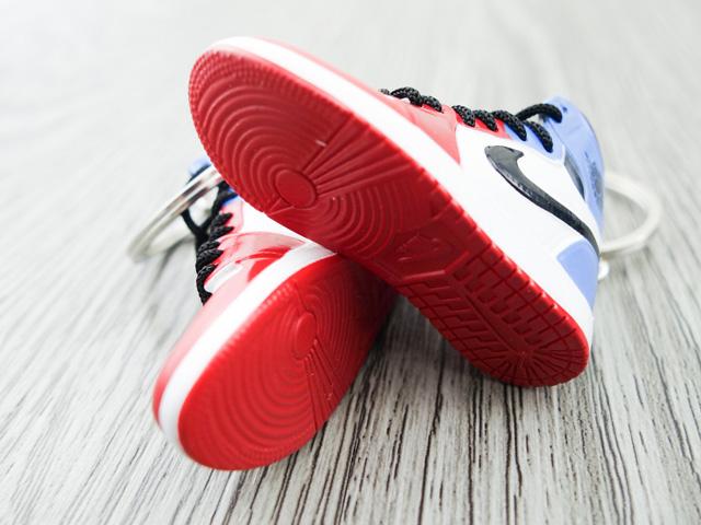 Mini sneaker keychain 3D Air Jordan 1 - Fearless