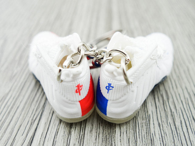 Mini sneaker keychain 3D Foam - White Blue/Coral