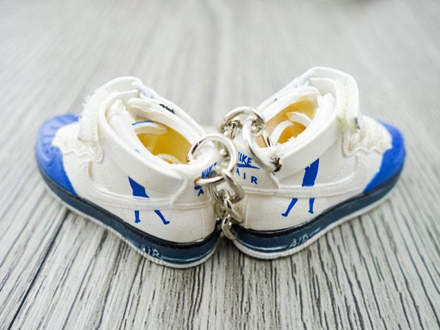 Mini sneaker keychain Air Force 1 Rasheed Wallace Blue and White