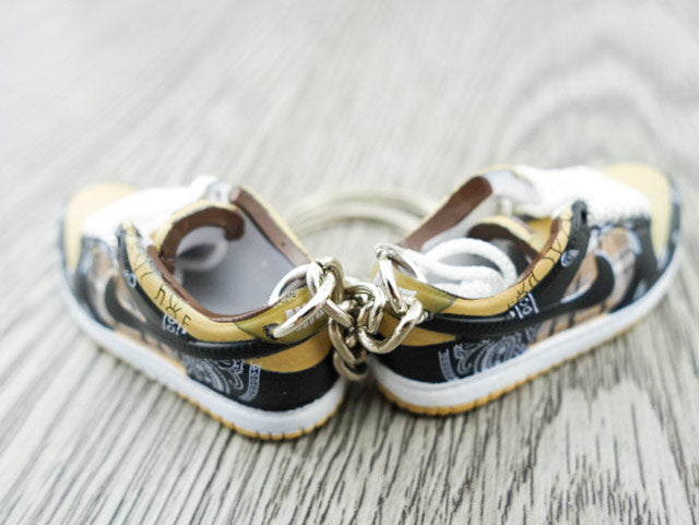 Mini sneaker keychain 3D Dunk SB low X Travis Scott HQ
