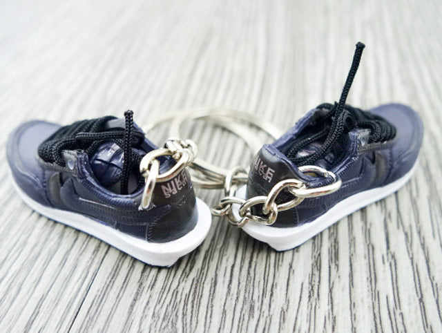 Mini 3D sneaker keychains Waffle x SACAI - Black