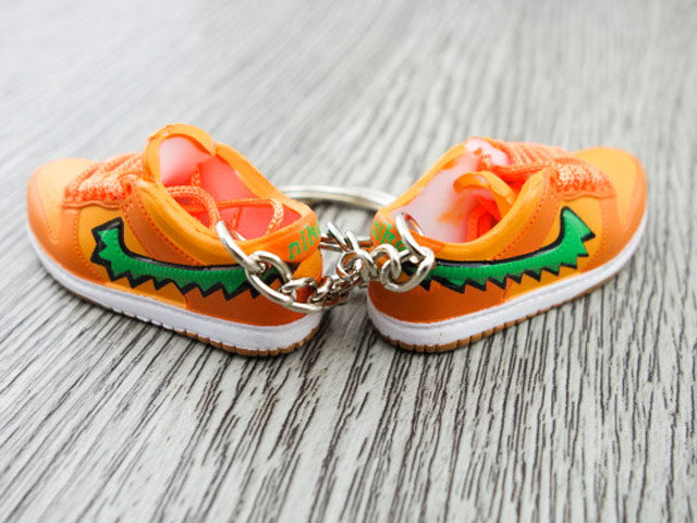 Mini sneaker keychain 3D Dunk SB low Grateful Dead Orange
