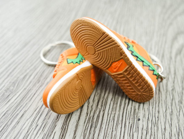 Mini sneaker keychain 3D Dunk SB low Grateful Dead Orange