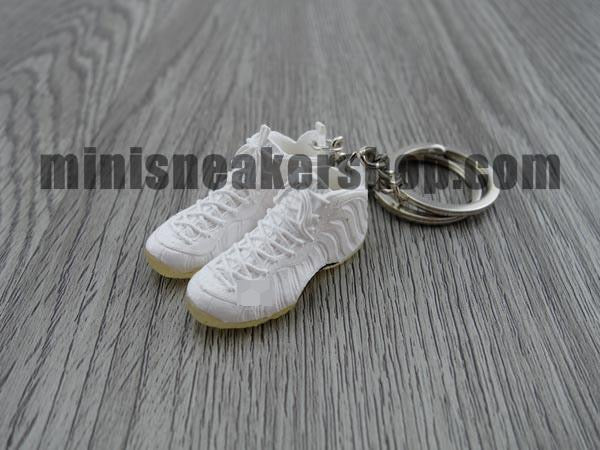 mini sneaker keychains Foam (10 colorways) 5 cm