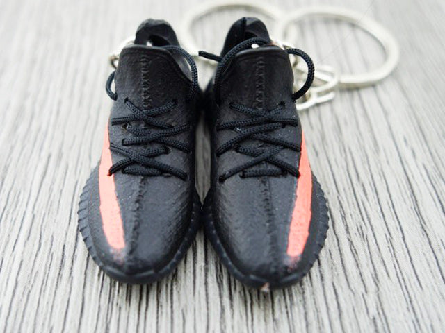 Mini Sneaker Keychains YZY V.2 - Core Red