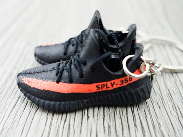 Mini Sneaker Keychains YZY V.2 - Core Red