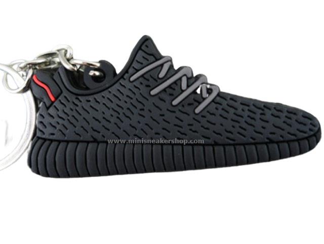 Flat Silicon Sneaker Keychain YZY OG Pirate Black