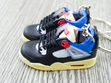 Mini sneaker keychain 3D AJ 4 Union - Off Noir