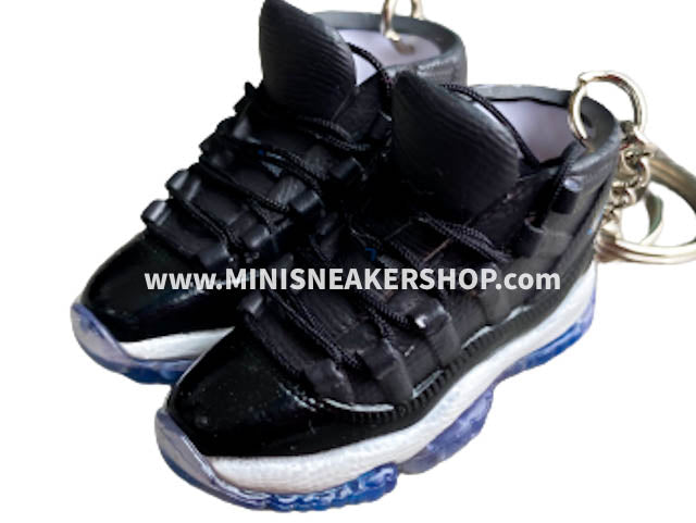 Mini 3D sneaker keychains AJ 11 SJ