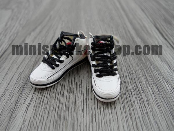 Mini Sneaker Keychains AJ 2 - OG White Red Black