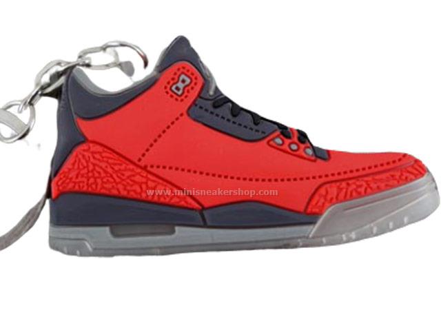 Flat Silicon AJ 3 keychain - Doernboecher