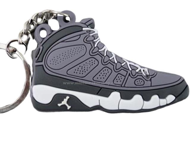 Flat Silicon Sneaker Keychain AJ 9 - Cool Grey