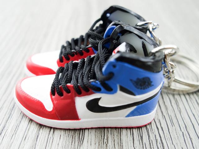 Mini sneaker keychain 3D Air Jordan 1 - Fearless