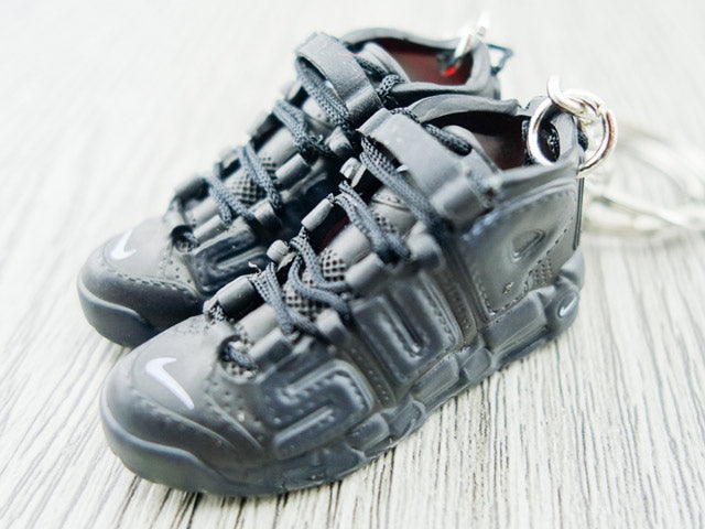 Mini 3D sneaker keychains Air Up Tempo  Triple Black
