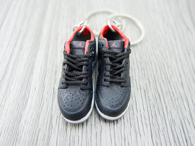 Mini sneaker keychain 3D Dunk - Black and Red