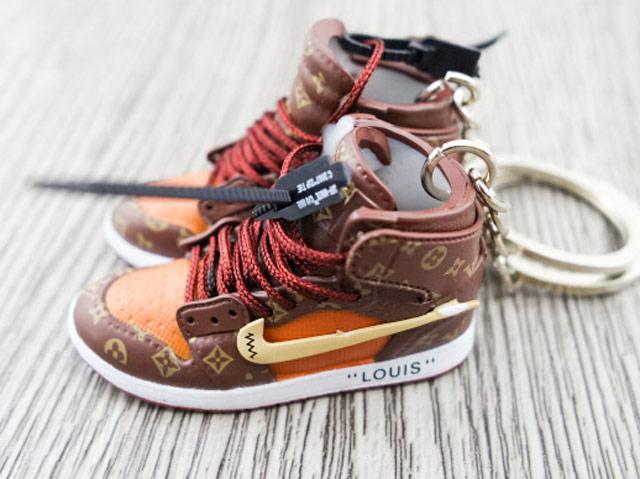Mini sneaker keychain 3D HQ AJ1 x OW x LV inspired - EXCLUSIVE - Limited edition