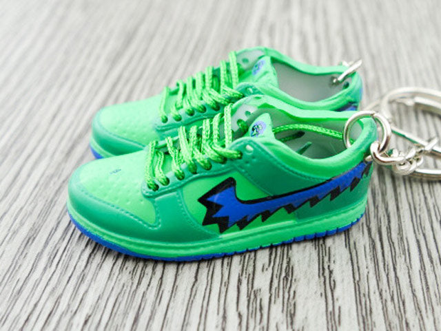 Mini sneaker keychain 3D Dunk SB low Grateful Dead Green