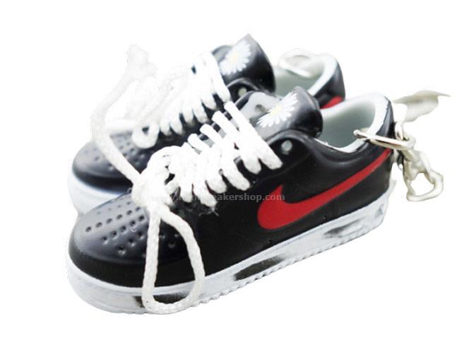 mini 3D sneaker keychains Air Force 1 x G-Dragon Black black and red