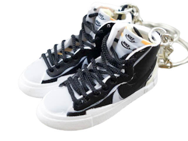 Mini 3D sneaker keychains  Blazer x SACAI - Black White