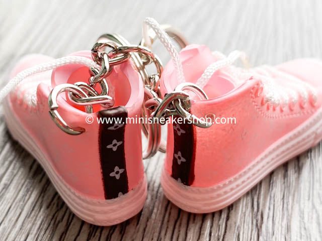 Mini sneaker keychain 3D LV - Pink