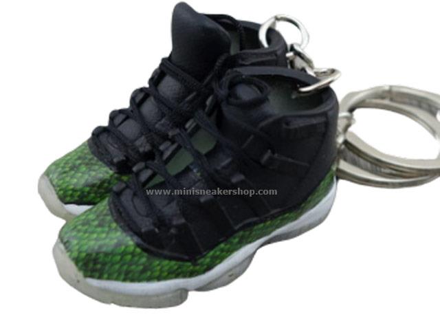 Mini 3D sneaker keychains AJ 11 - Green Snake