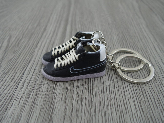 mini 3D sneaker keychains Blazer - Black/Lavender