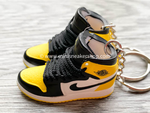 Mini sneaker keychain 3D Air Jordan 1 - Yellow Toe Black