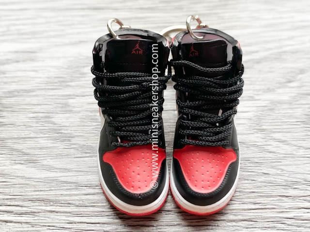 Mini sneaker keychain 3D Air Jordan 1 - Bred Toe