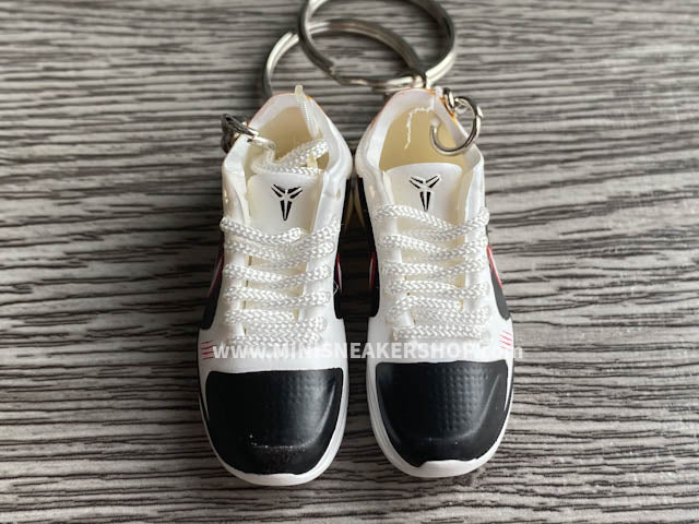 Mini sneaker keychain 3D Nike Kobe Protro 5 Bruce Lee Alternate