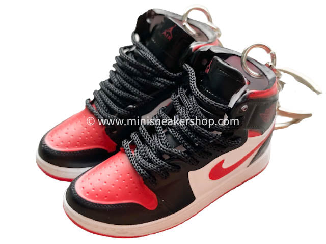 Mini sneaker keychain 3D Air Jordan 1 - Bred Toe