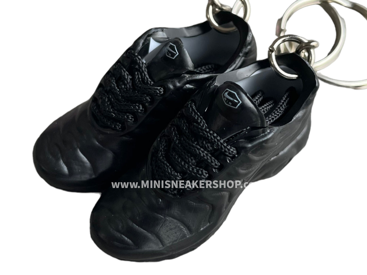 mini 3D sneaker keychains  TN - black