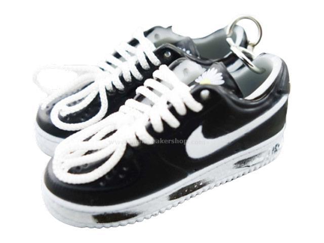 mini 3D sneaker keychains Air Force 1 x G-Dragon Black  and white