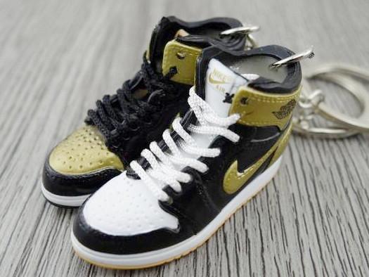 Mini sneaker keychain 3D Air Jordan 1 - Top 3 Black Gold