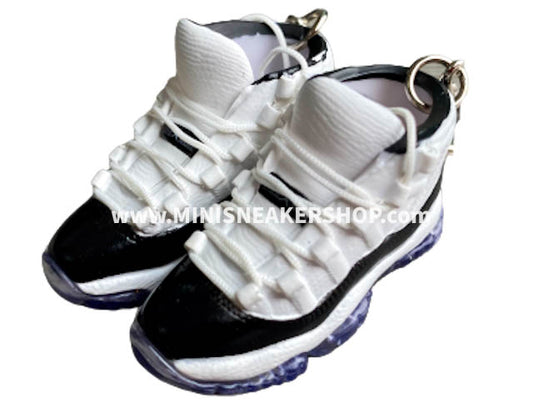 DSK GLOBAL Nike Jordan Mini Shoe Keychain Sneaker Party Favors Pendant  Keyring Rubber Black & White