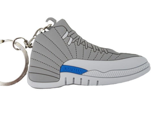 Flat Silicon Sneaker Keychain AJ 12 - Retro UNC