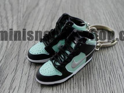 mini sneaker keychains Dunk High Diamond