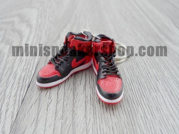 Mini sneaker keychain 3D  Air Jordan 1 Bred