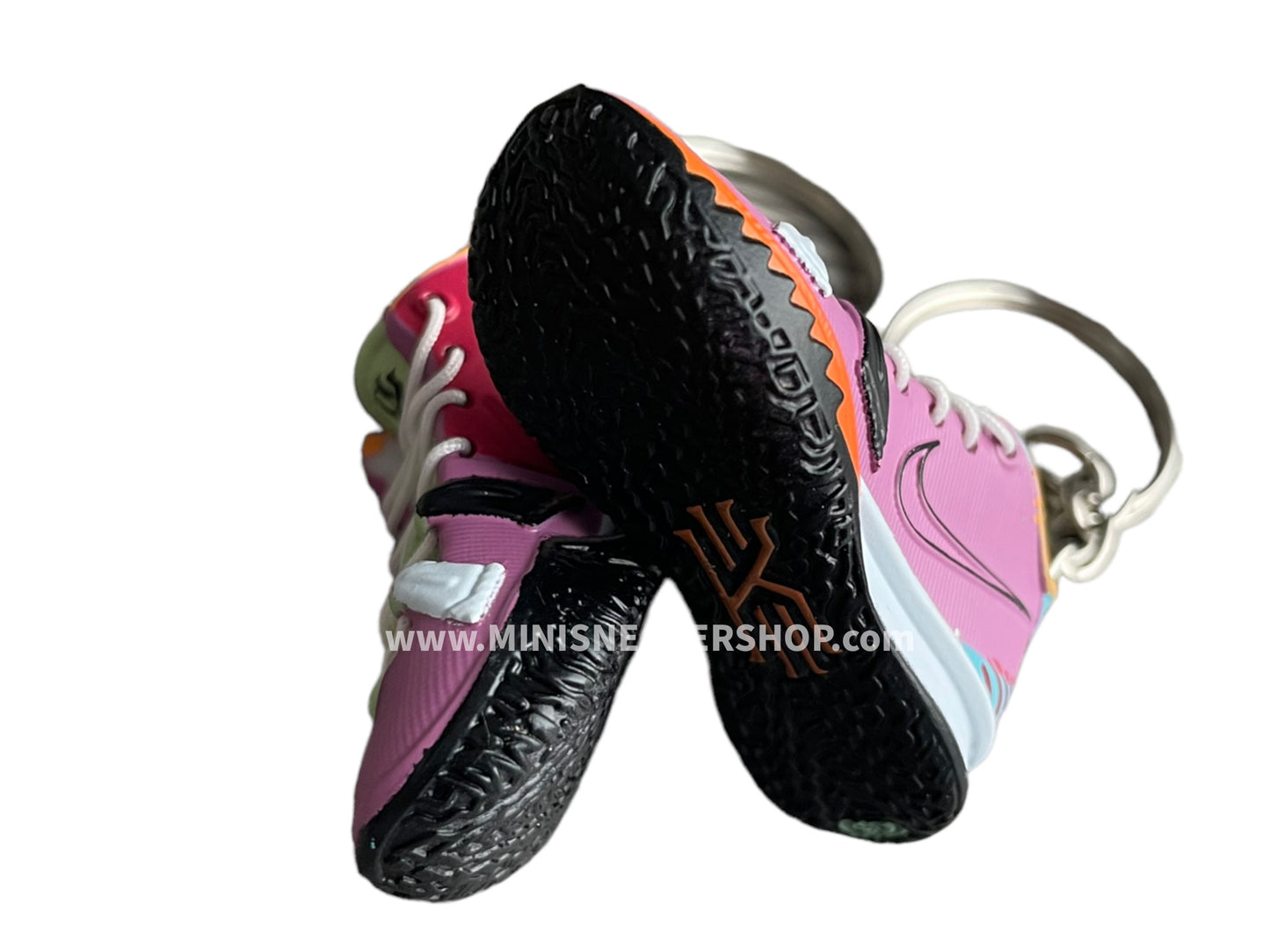 Mini sneaker keychain 3D Nike Kyrie multi